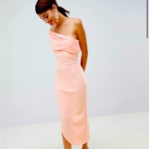 Bold Asymmetric Hem Dress: Unleash Confidence!